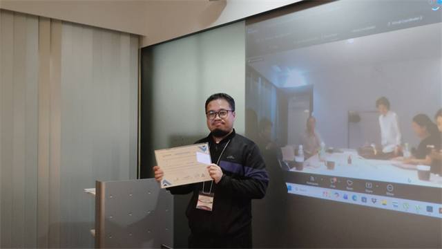 Research presentation at a JSIC conference